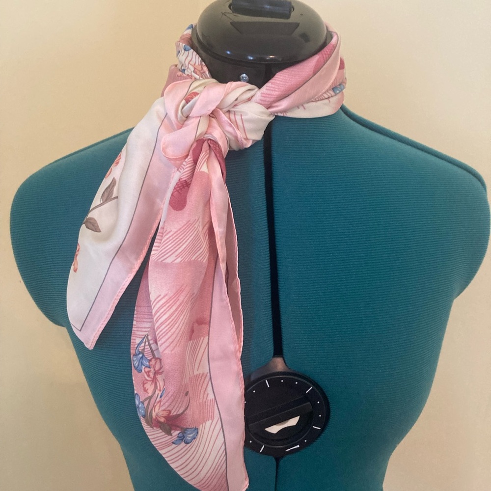 Gorgeous French scarf never worn